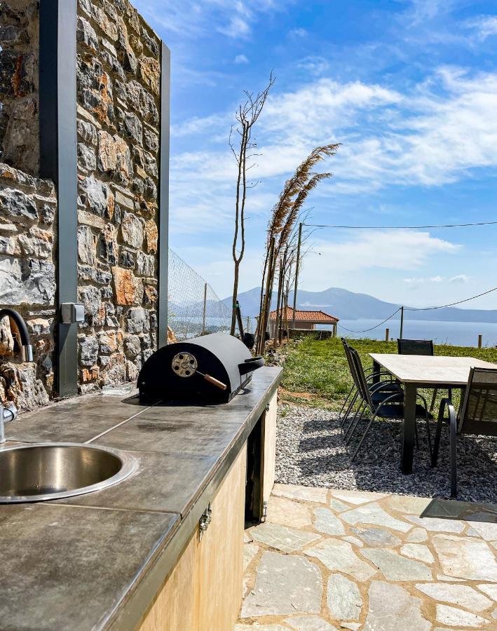 Modern Stone Villas With Swimming Pool Alivérion Dış mekan fotoğraf