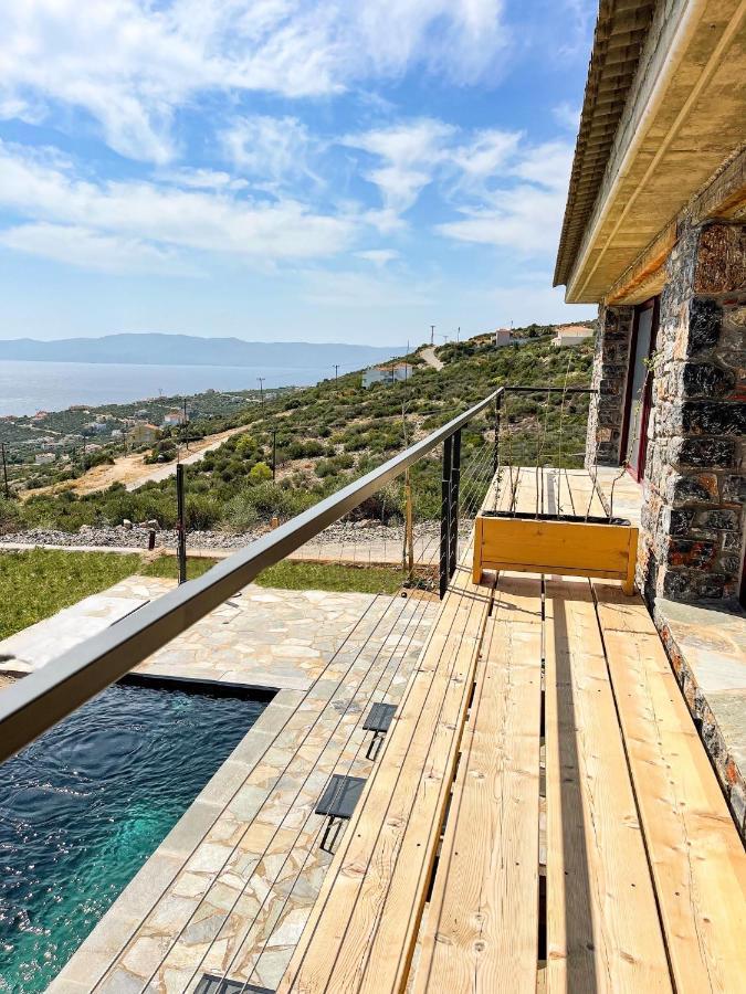 Modern Stone Villas With Swimming Pool Alivérion Dış mekan fotoğraf