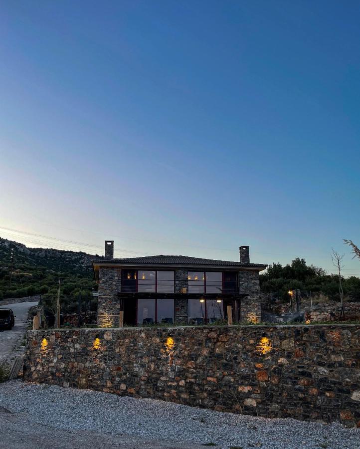 Modern Stone Villas With Swimming Pool Alivérion Dış mekan fotoğraf